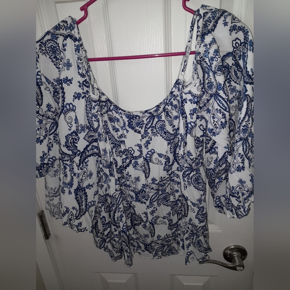 Womens top - Picture 4 of 4